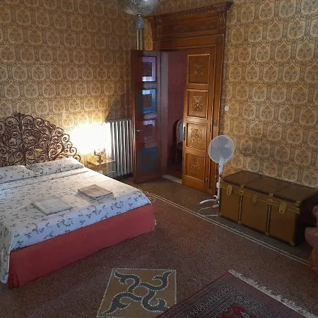 Le Stanze Del Notaio Accommodatie bij particulieren *