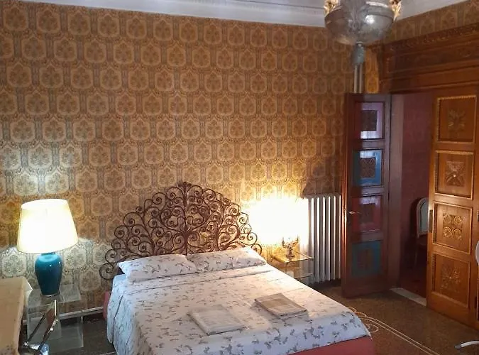 Rum i privatbostad Le Stanze Del Notaio Genua